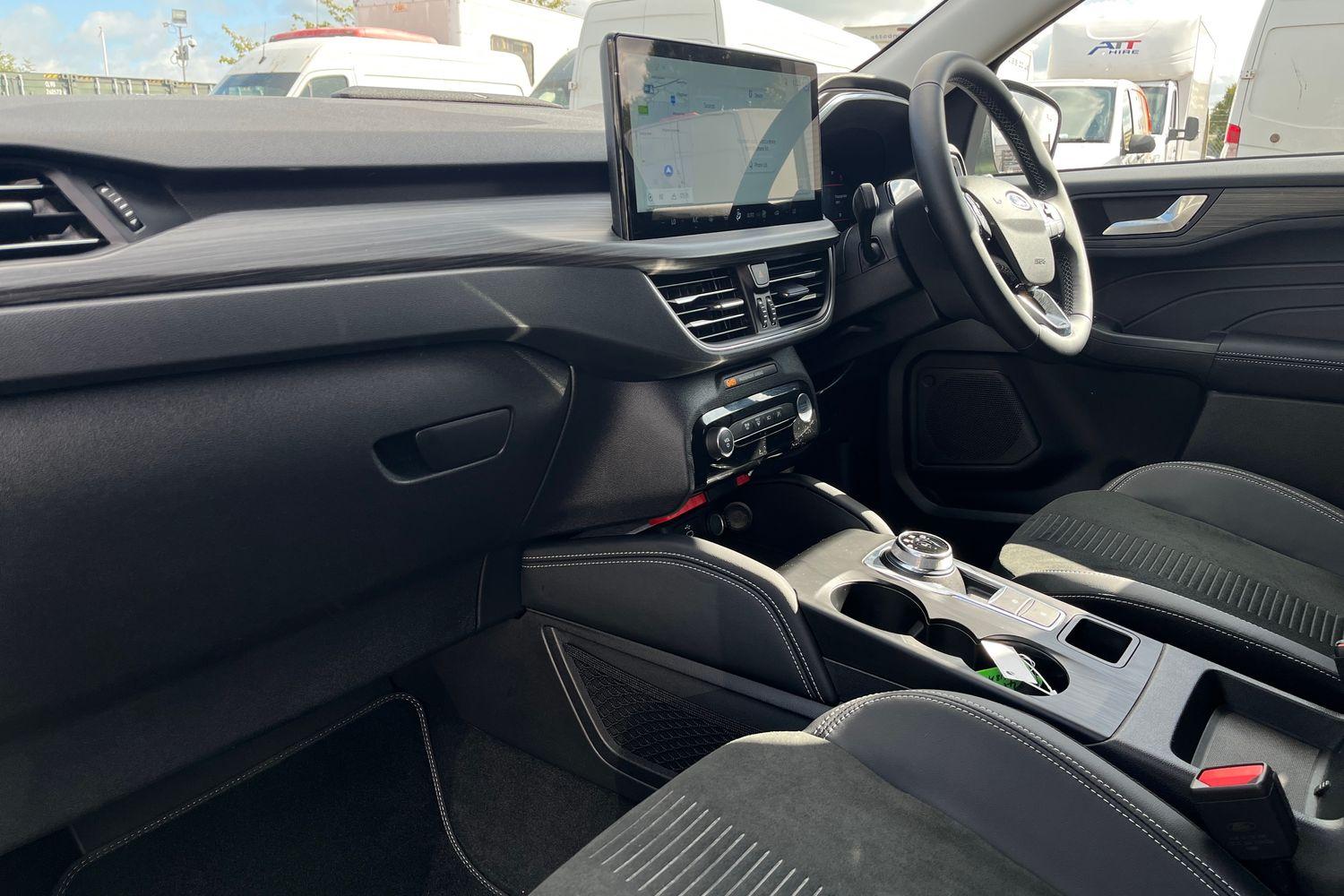 Ford KUGA Photo 17