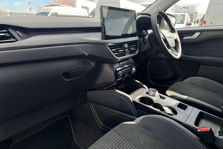 Ford KUGA Photo autoimg-bd299eaed18e3a771913a72c810584796e682a5b.jpg