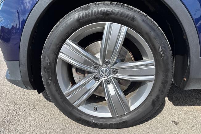 VOLKSWAGEN Tiguan Photo 32