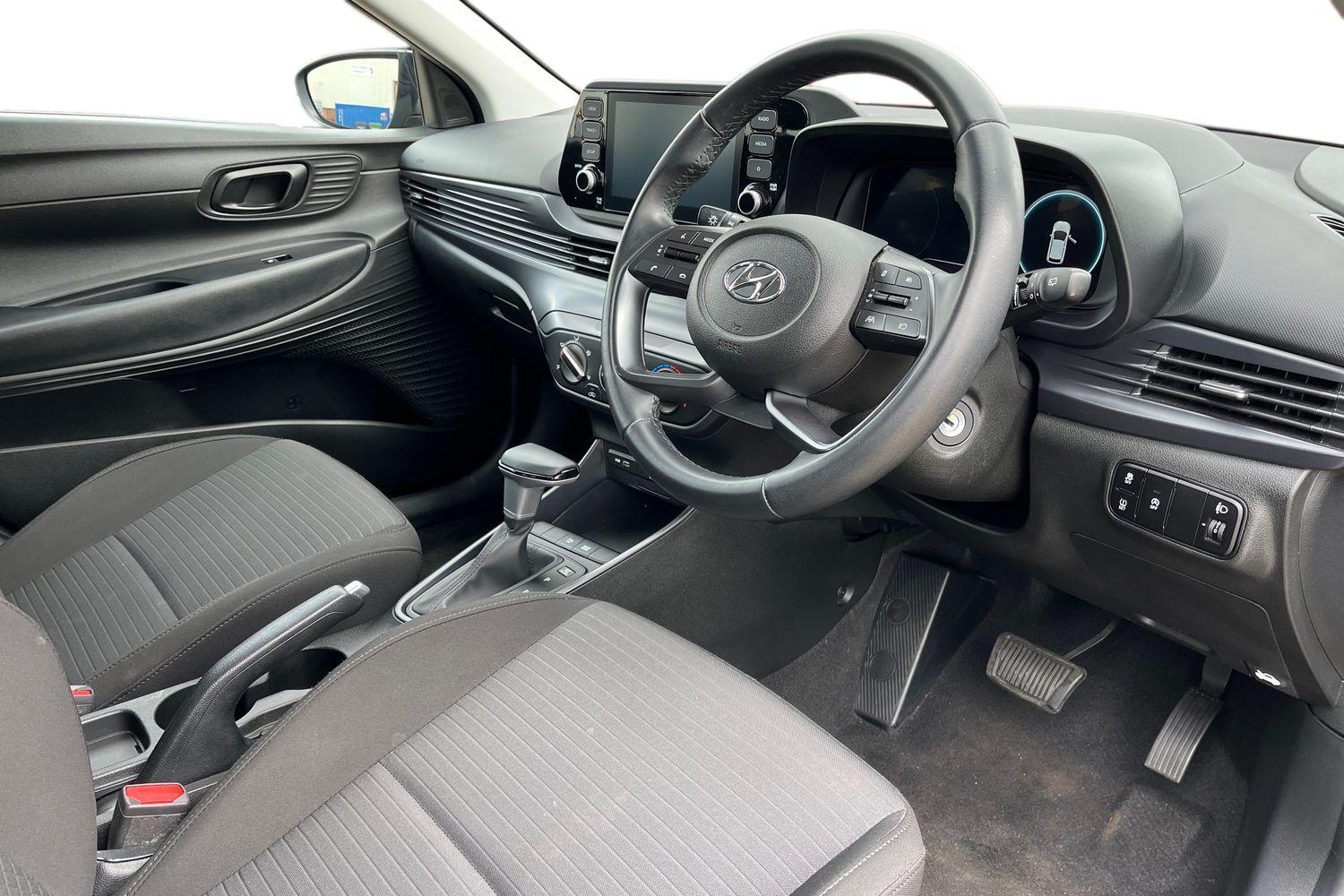 Hyundai i20 Photo 8