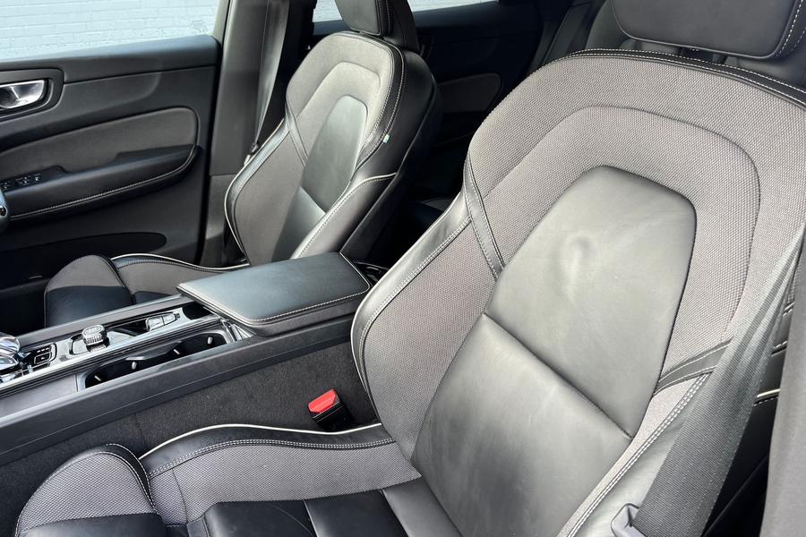 Volvo XC60 Photo autoimg-bd2ca7ff402dc5e266e69bd5c01a5333ddcc224a.jpg