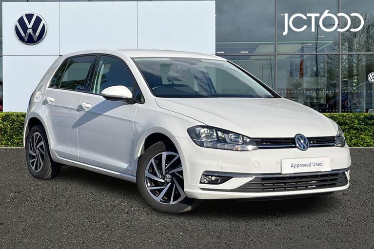 Used 2019 VOLKSWAGEN Golf Match 1.6 TDI 115PS 7-speed DSG 5 Door Pure White at JCT600