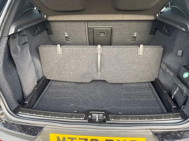 VOLVO Xc40 Photo 30