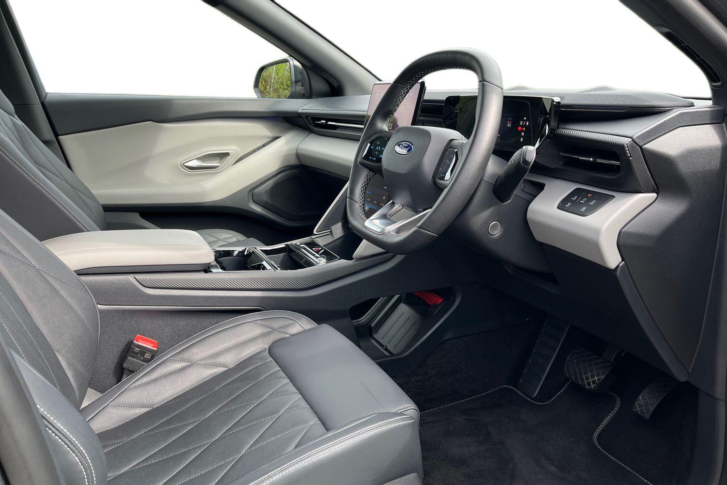 Ford Explorer Photo 8