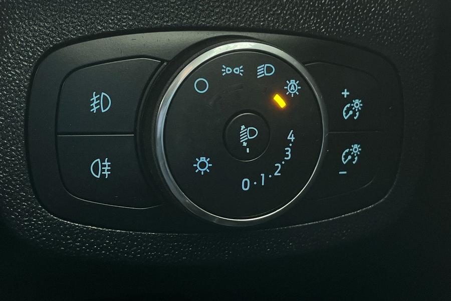 Ford Fiesta Photo autoimg-bd324af9d3321894530b03da6a5cac66fb07a714.jpg