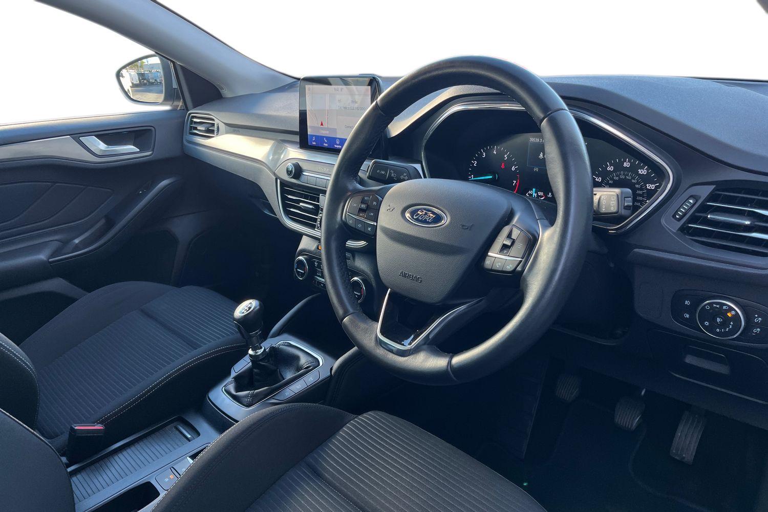 Ford FOCUS Photo 8