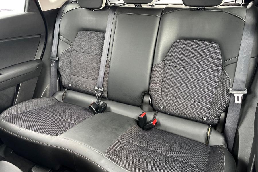 Renault CAPTUR Photo autoimg-bd3ccfbfdbad0a70bd35c00ef9ac86cfca4e41cf.jpg