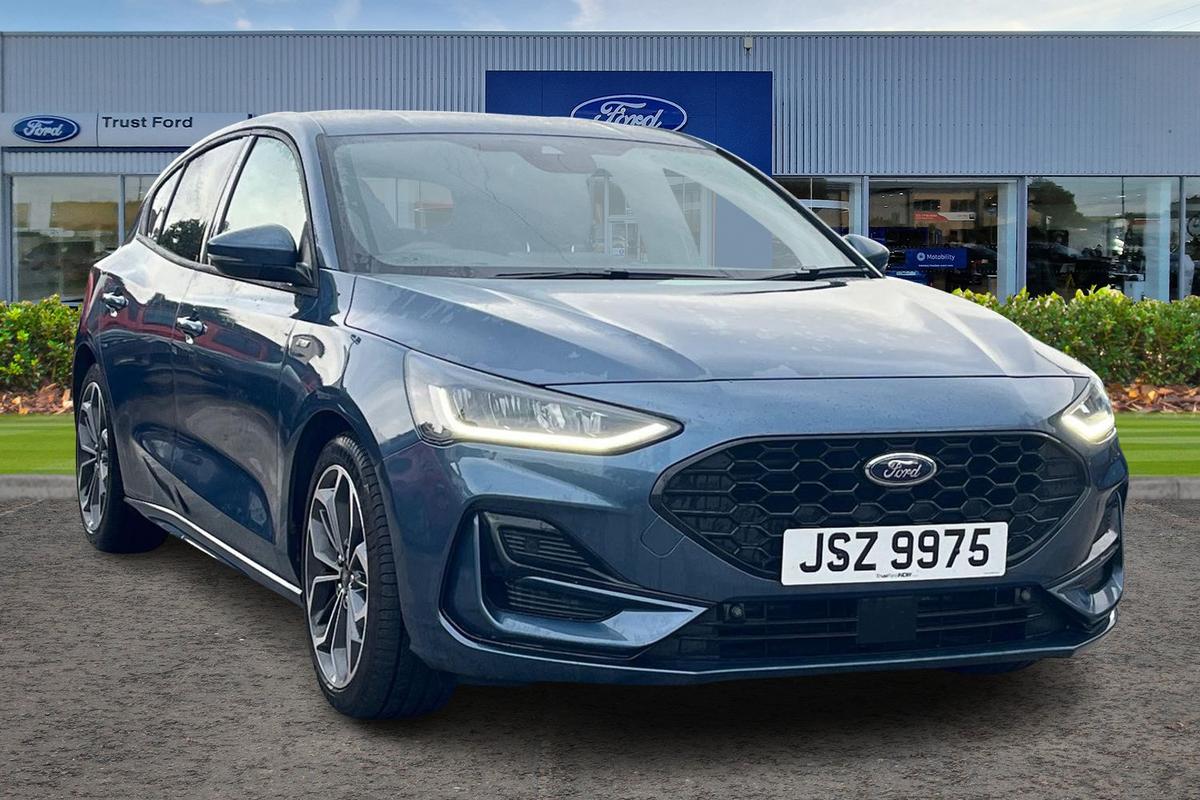 Ford Focus listing photo