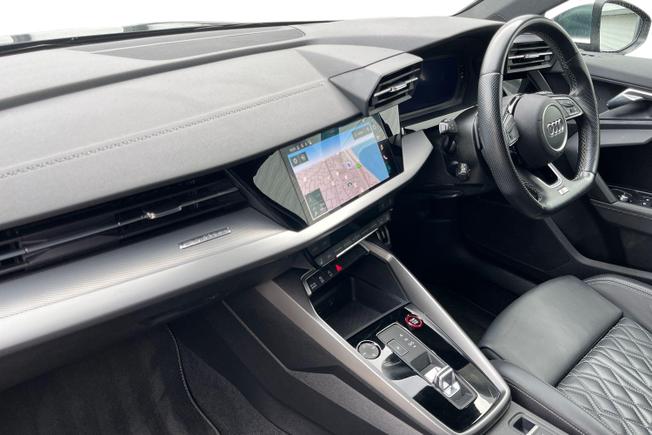 Audi S3 Photo 2