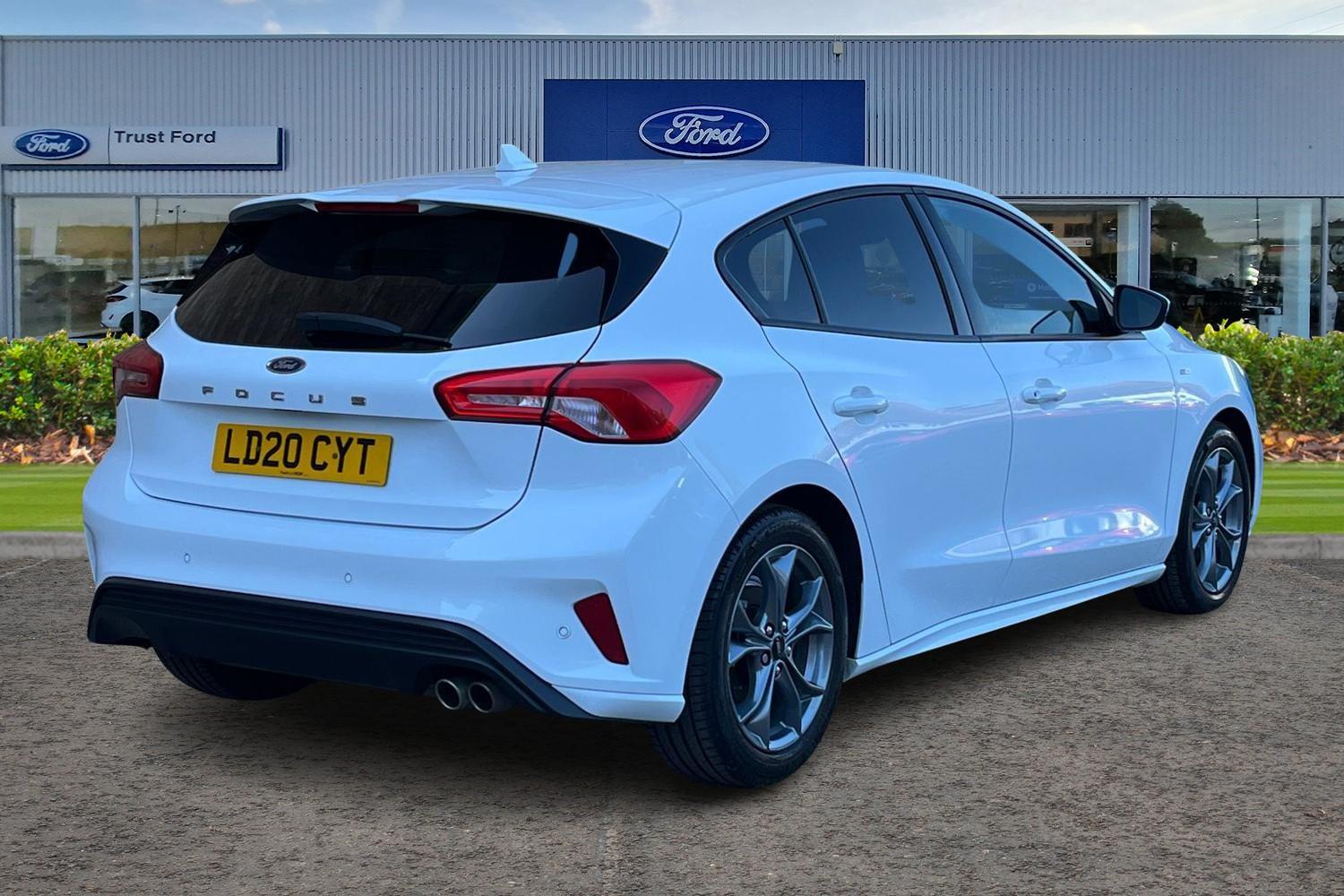 Ford FOCUS Photo 3