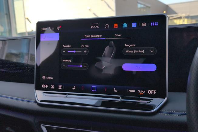VOLKSWAGEN Tiguan Photo 32