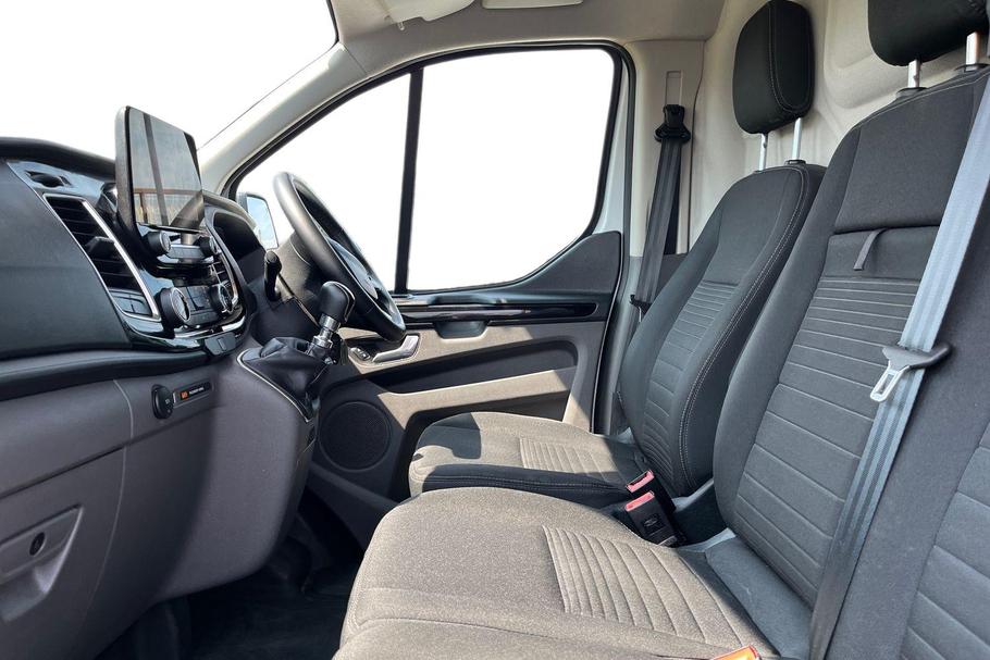 Used Ford TRANSIT CUSTOM AMZ4755 10