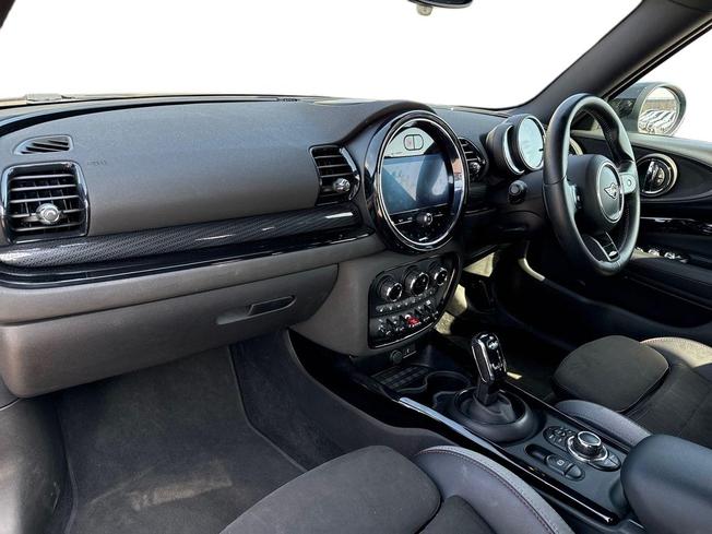 MINI Clubman Photo 2