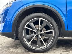 NISSAN Qashqai Photo 5