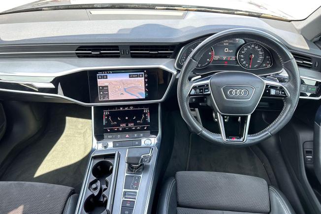 AUDI A6 Avant Photo 10