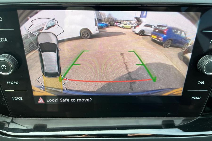 Volkswagen TAIGO Photo autoimg-bd4e4c34c0c09f460639d4705ebcc65666d2e76d.jpg