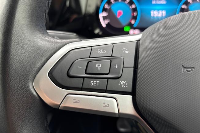 VOLKSWAGEN Golf Photo 16