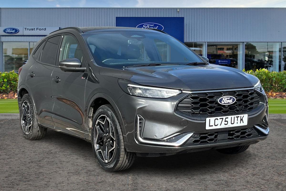 Ford Kuga listing photo