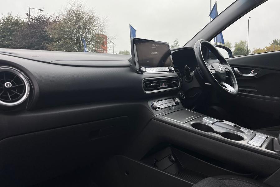 Hyundai KONA Photo autoimg-bd598b8183aaedc6cd93e1b53b8a1a7abf3d9f59.jpg