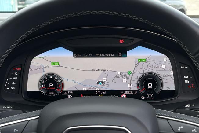 Audi Q8 Photo 30