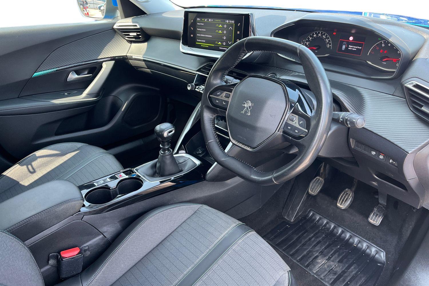 Peugeot 2008 Photo 8