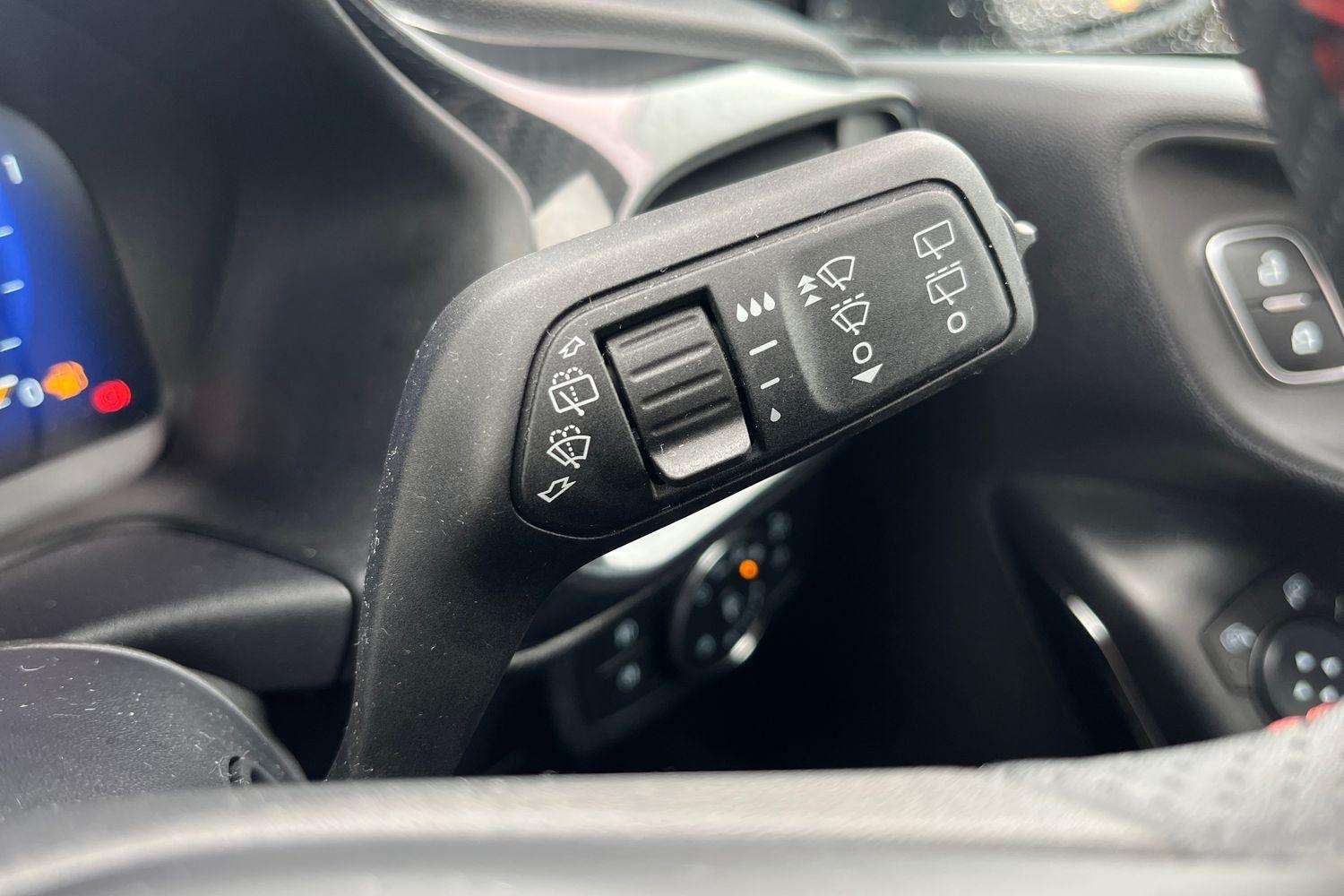 Ford FIESTA Photo 14