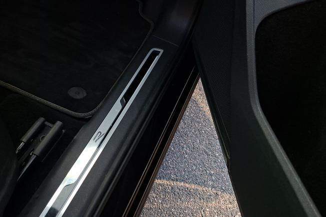 VOLKSWAGEN Tiguan Photo 24