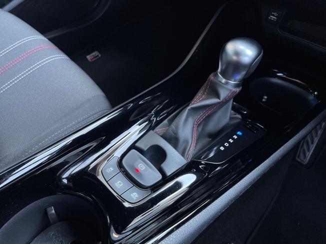 TOYOTA C-Hr Photo 40