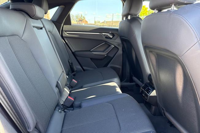 AUDI Q3 Photo 44