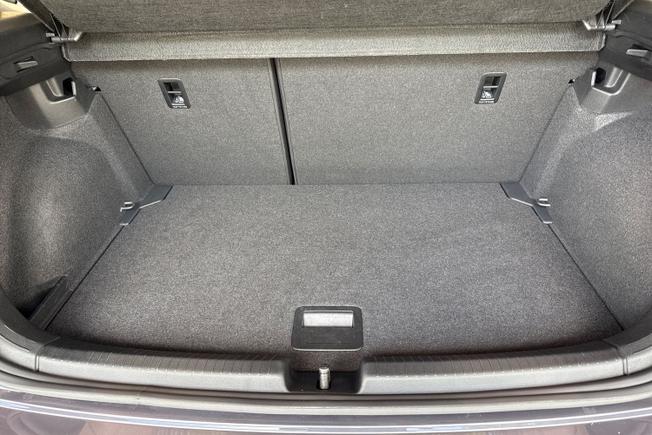 VOLKSWAGEN Polo Photo 12