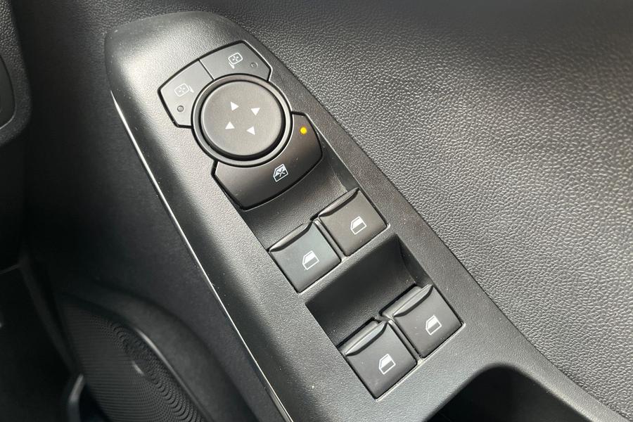 Ford FIESTA Photo autoimg-bd6221daeb34c78c5c103e2d481df4a093af2c4c.jpg