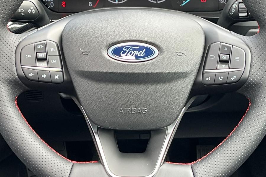 Ford FOCUS Photo autoimg-bd643d93174c26232731f23298e5a22645ee1843.jpg