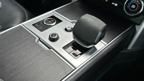 Land Rover Range Rover Photo autoimg-bd65f724956521b6d0303a8c0e9b7a810ce0547b.jpg