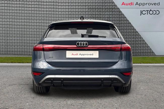 AUDI A6 E-Tron Avant Photo 7