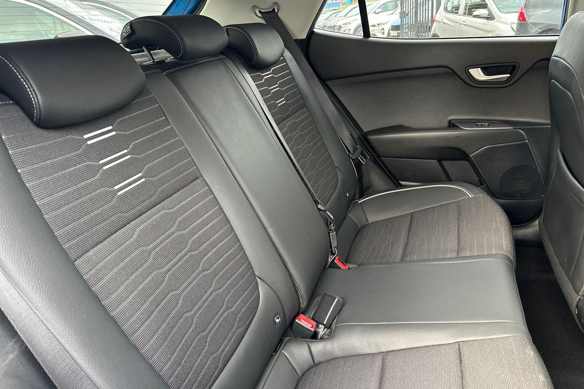 Seatmate Auto Interiors - Kia STONIC 2021 Upholstery fit seat