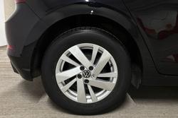 VOLKSWAGEN Polo Photo 5