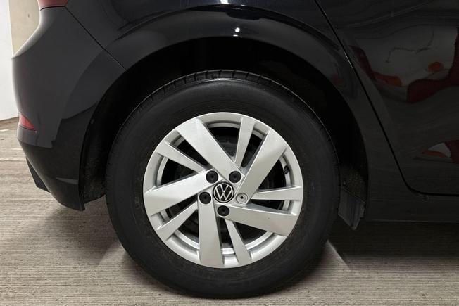 VOLKSWAGEN Polo Photo 5