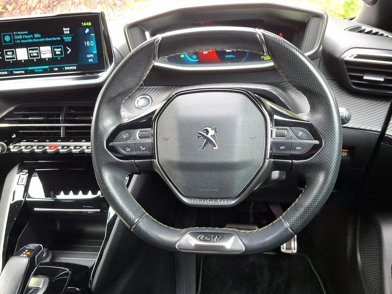 Used Peugeot E-2008 OY21RBZ 32