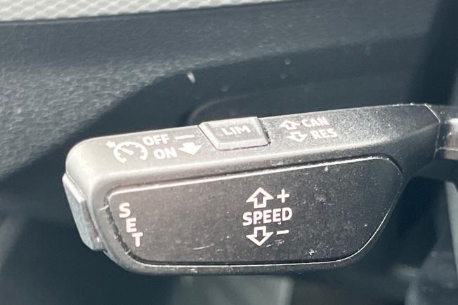 AUDI Q2 Photo 24