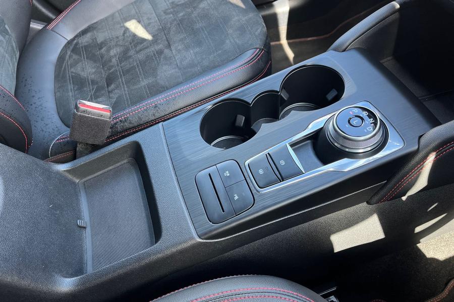 Ford KUGA Photo autoimg-bd6f1b72301ff015024de778f49e38df3939744f.jpg