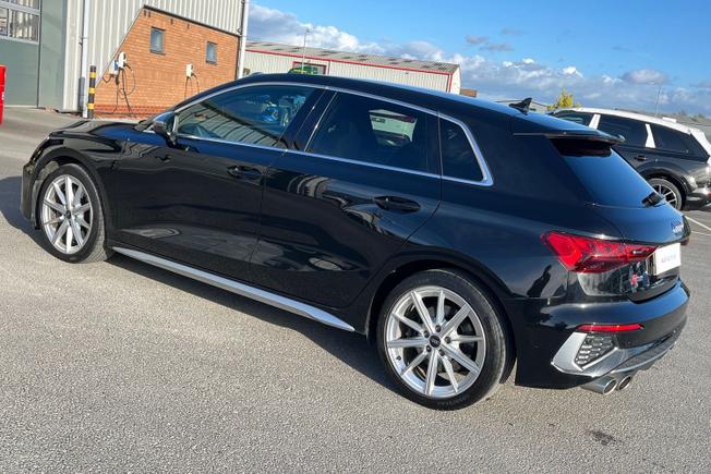 AUDI S3 Photo 53