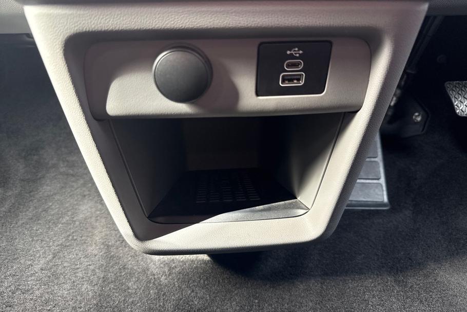 Used Ford TRANSIT CUSTOM BN26TUY 24