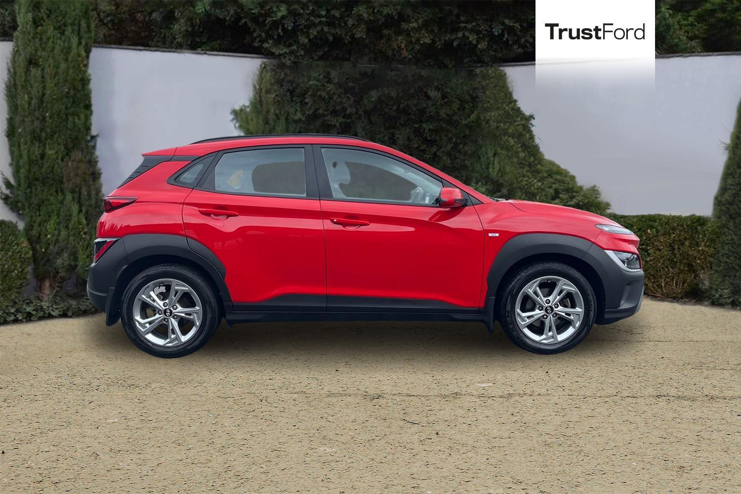 Hyundai KONA Photo 2