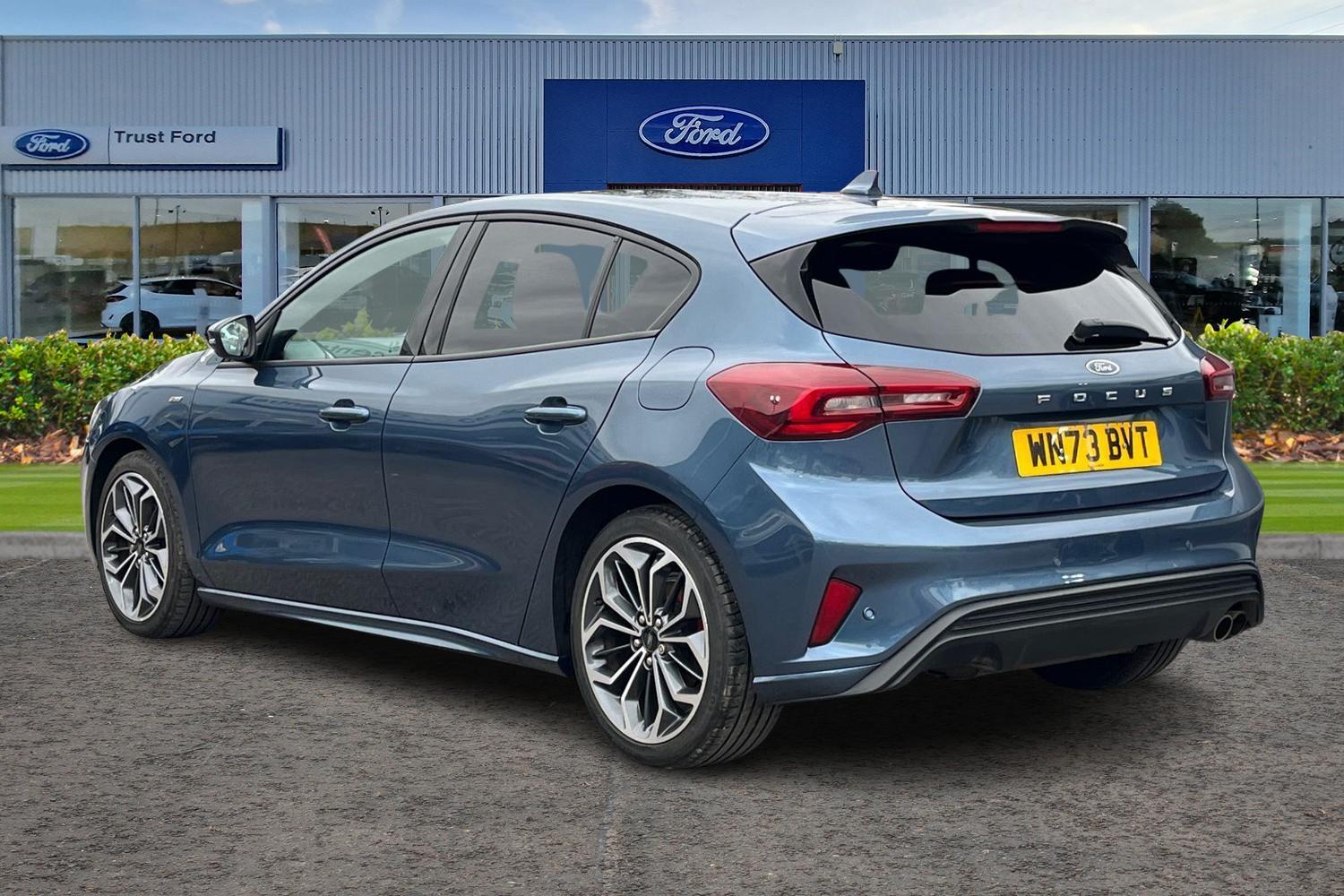 Ford FOCUS Photo 1