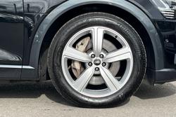 AUDI e-tron Photo 5