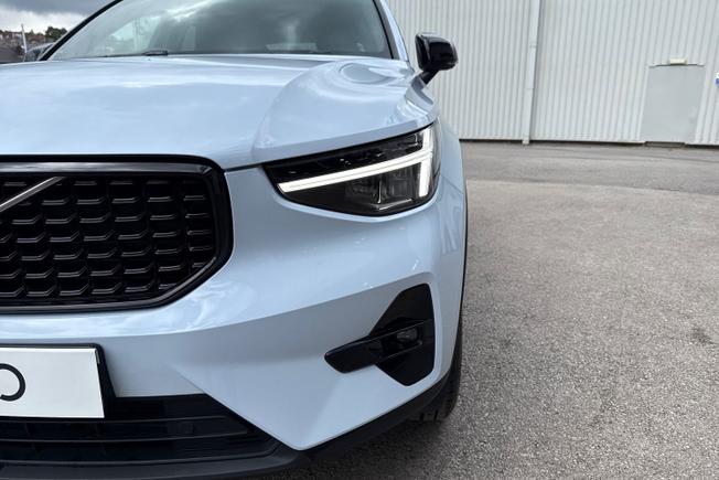 VOLVO Xc40 Photo 29