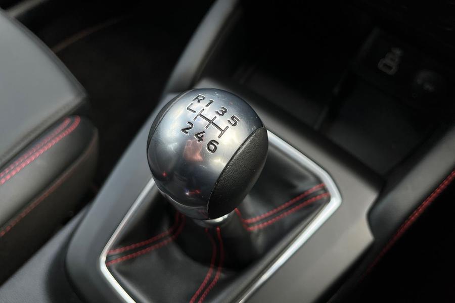 Ford Kuga Photo autoimg-bd8a0e35bbcc797f9436dd89836802123c09582b.jpg