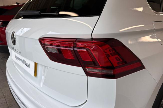 Volkswagen Tiguan Photo 18