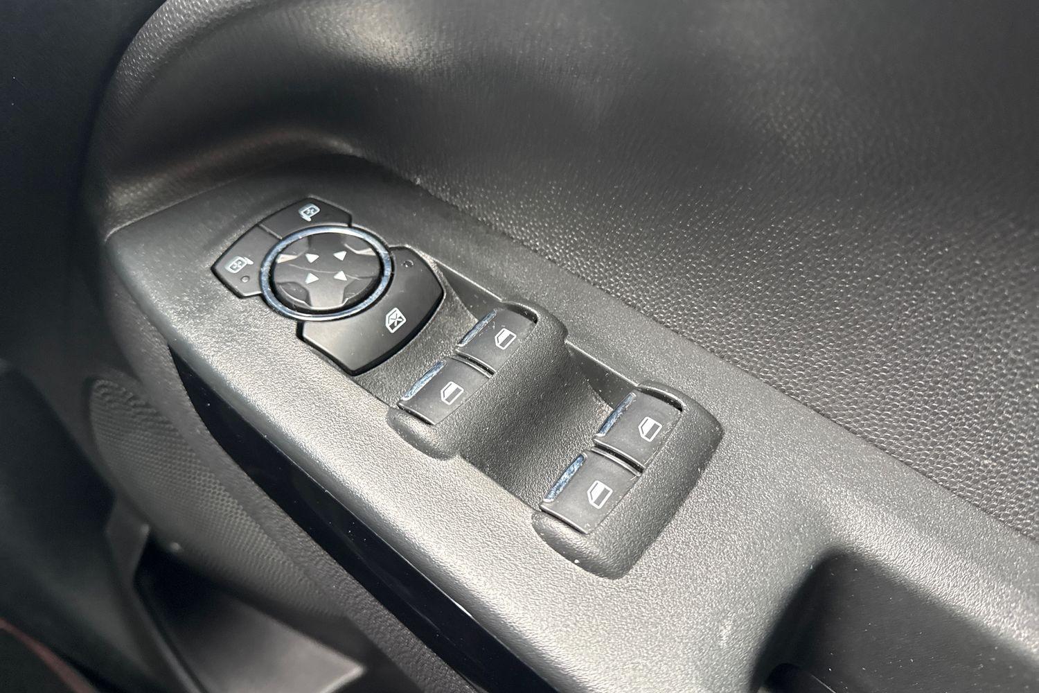 Ford ECOSPORT Photo 15