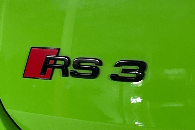 AUDI RS3 Photo 35